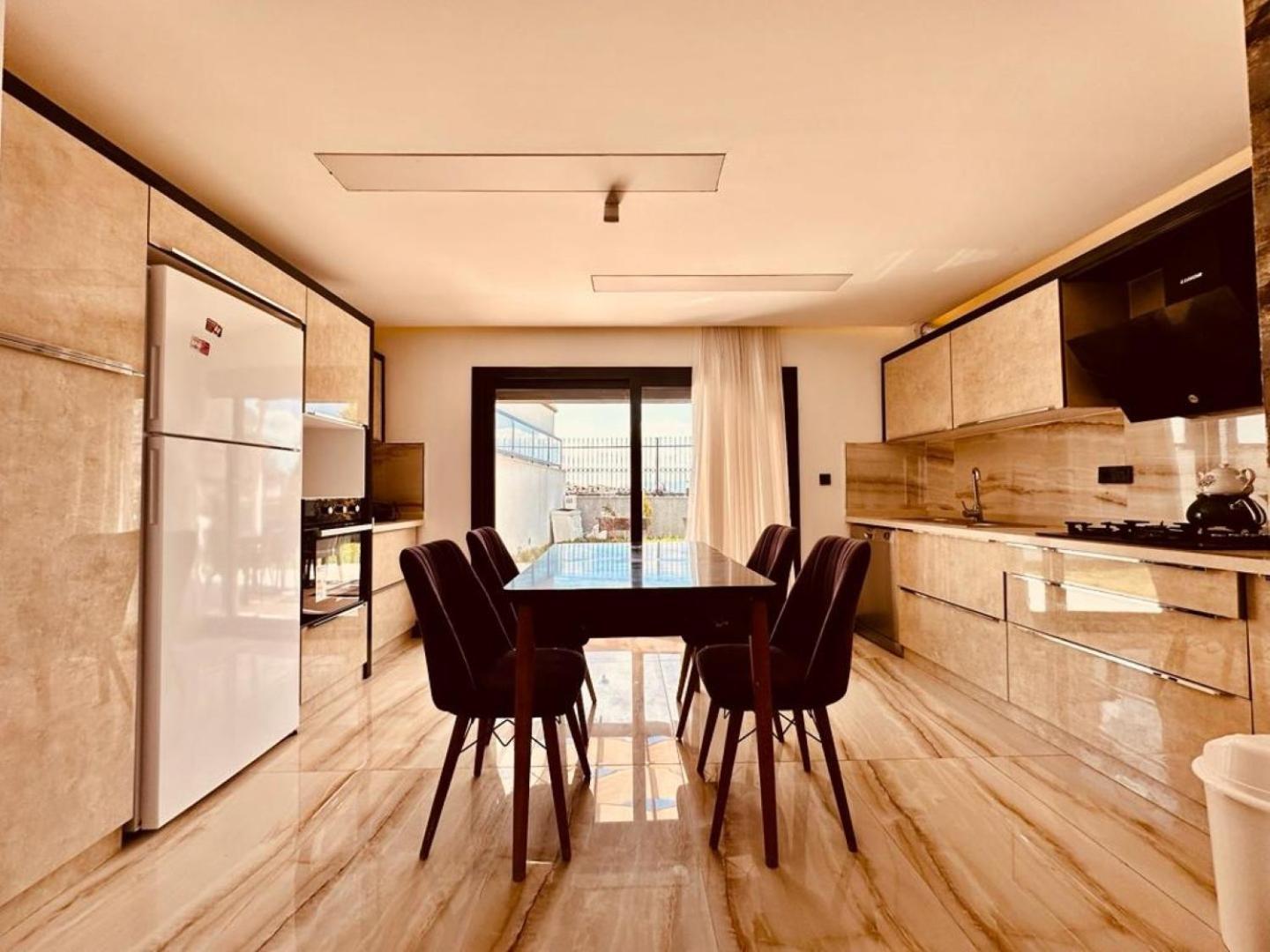Bella Villa *
